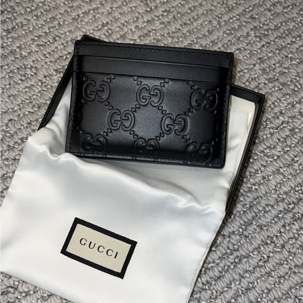 Authentic Gucci wallet